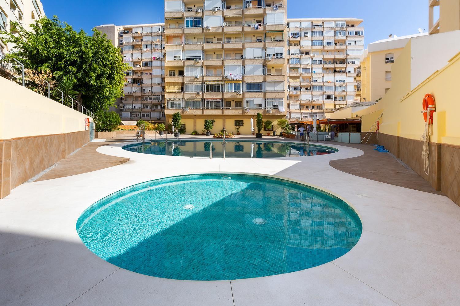 Ver952 - Vistas Mar Y Piscina, Wifi, Playa 600 Metros, Centro 150 Metros Torremolinos Exteriör bild